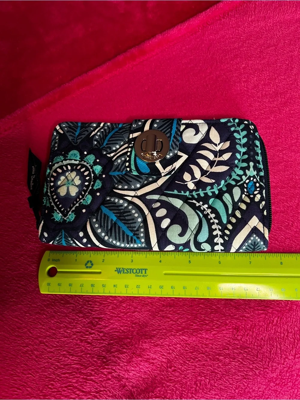 Blue Island Medallion Turnlock Wallet- Vera Bradley 2020 - Picture 3 of 7